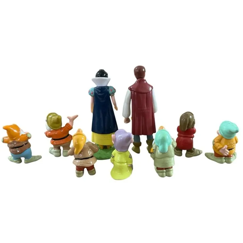 Snow White, The Prince and Seven Dwarfs Figurine Set